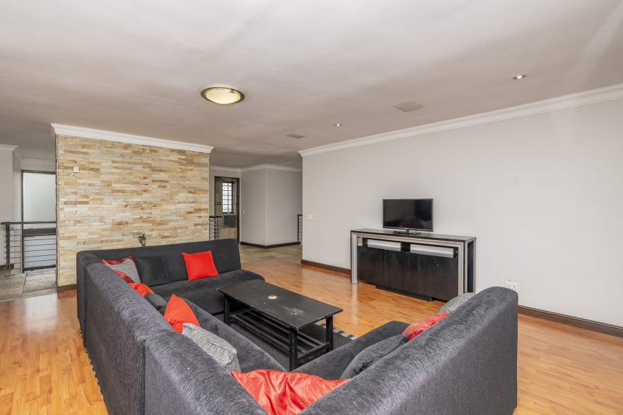 4 Bedroom Property for Sale in Van Riebeeckshof Western Cape